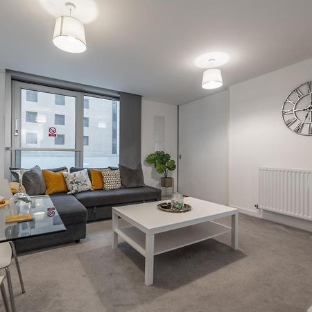 Modern 1 Bed In Central Mk, Free Parking, Smart Tv, Manhattan House By Valore Property Services Milton Keynes Kültér fotó