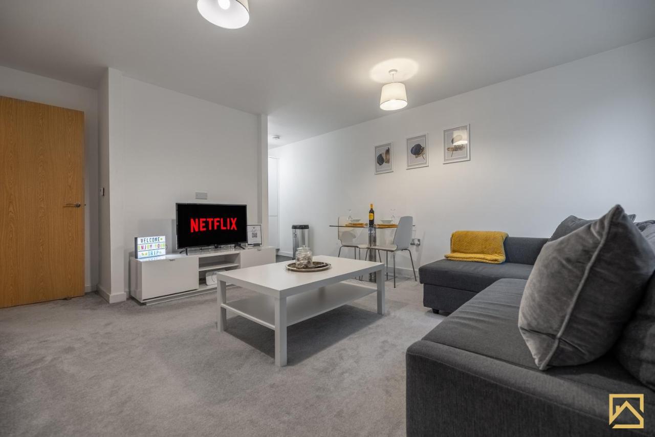 Modern 1 Bed In Central Mk, Free Parking, Smart Tv, Manhattan House By Valore Property Services Milton Keynes Kültér fotó